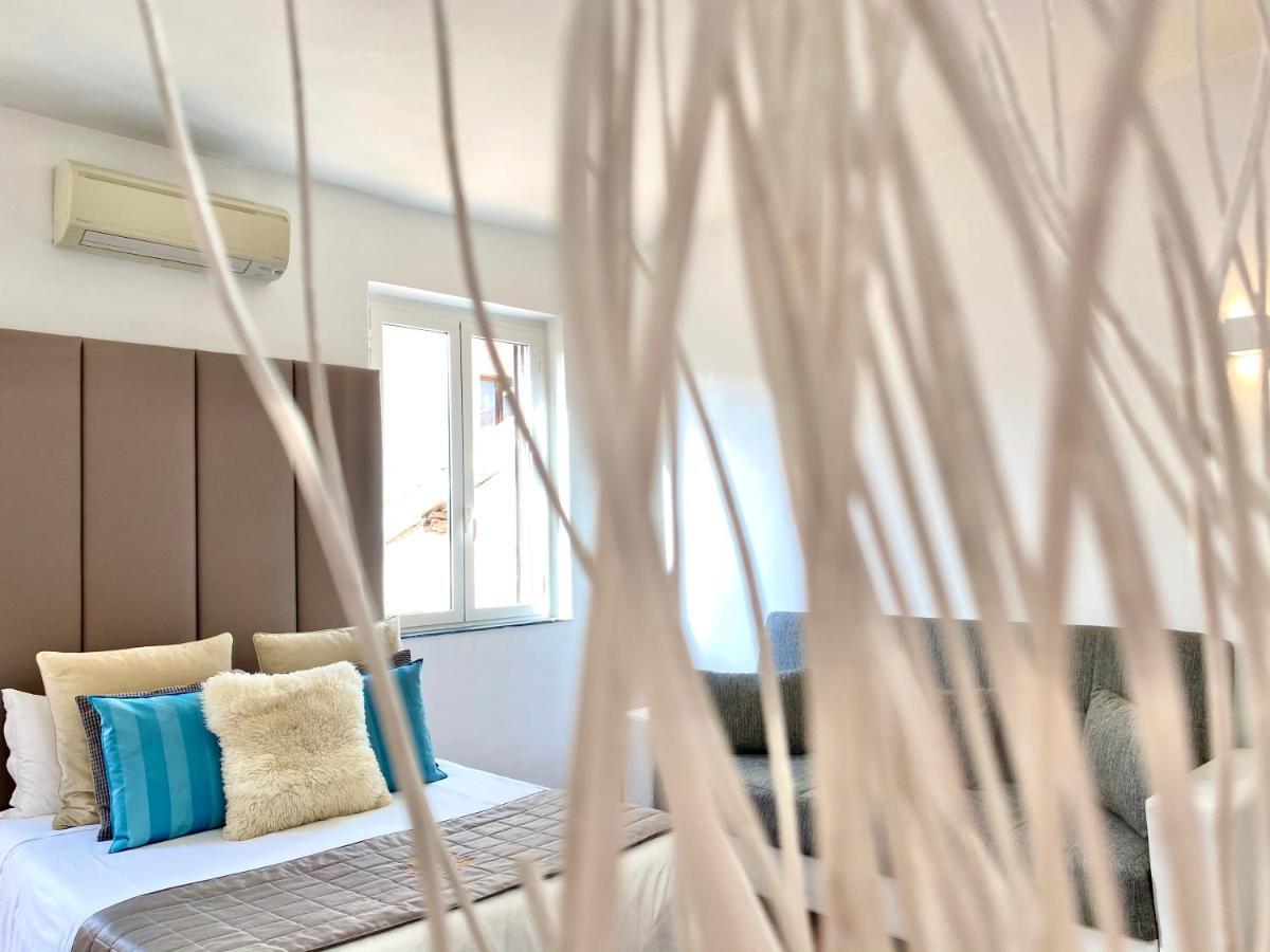 Palace Fontana Di Trevi Loft Рим Экстерьер фото