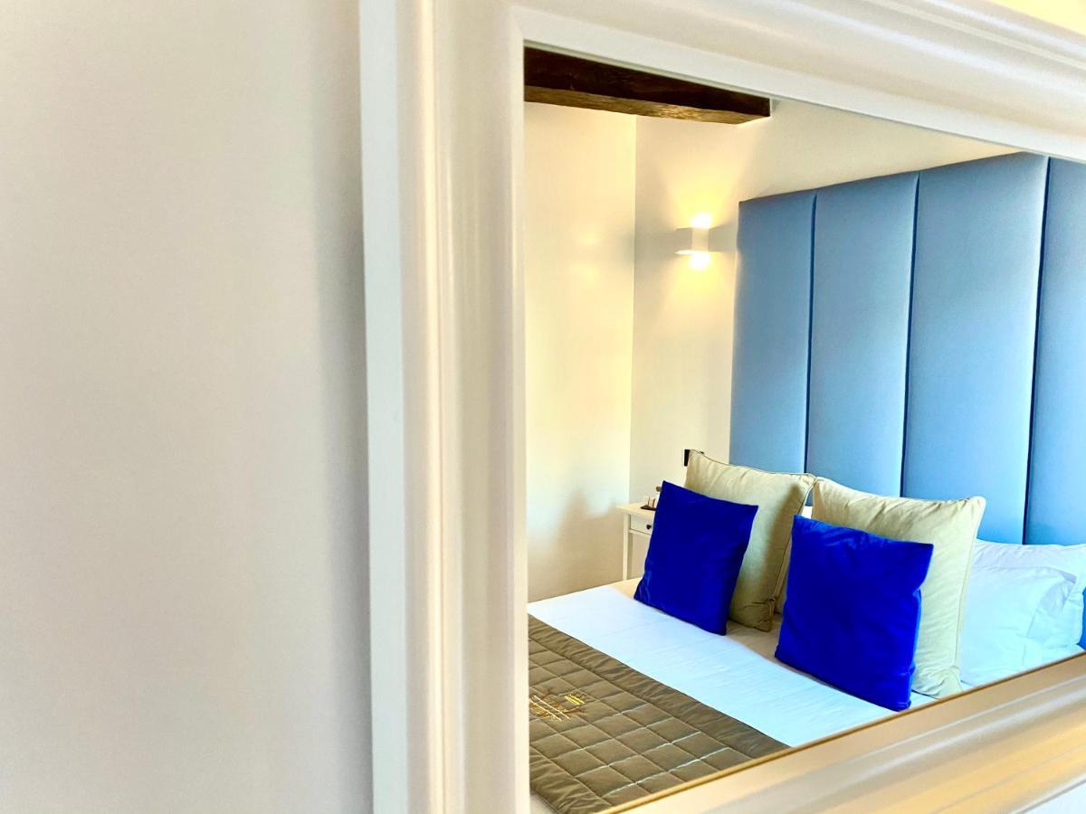 Palace Fontana Di Trevi Loft Рим Экстерьер фото